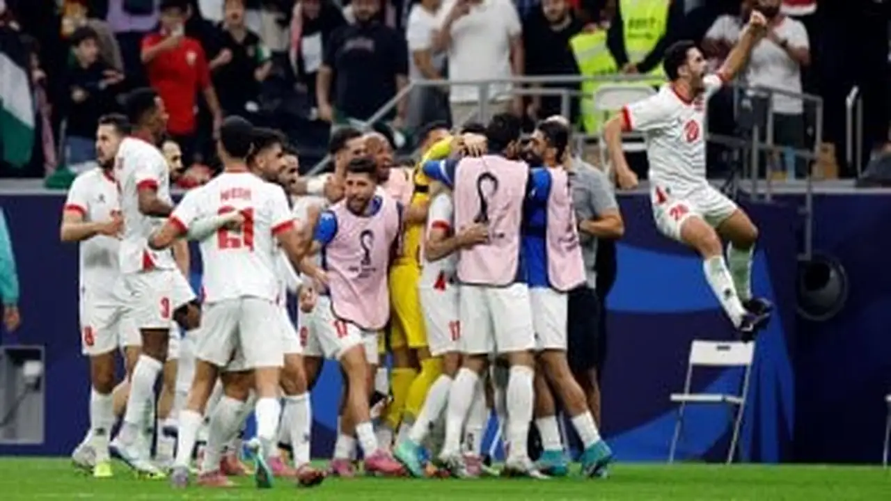 منتخب الأردن يتصدر مجموعة مصر في كأس العرب بعد الفوز 2-1 على الإمارات